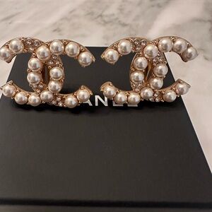 CHANEL Gold, pearl and rhinestone HUGE cc logo clip earrings .